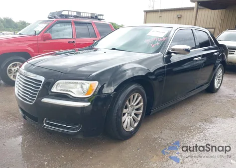 2013 Chrysler 300 Motown z USA, uszkodzony, nr VIN 2C3CCAAG4DH557991